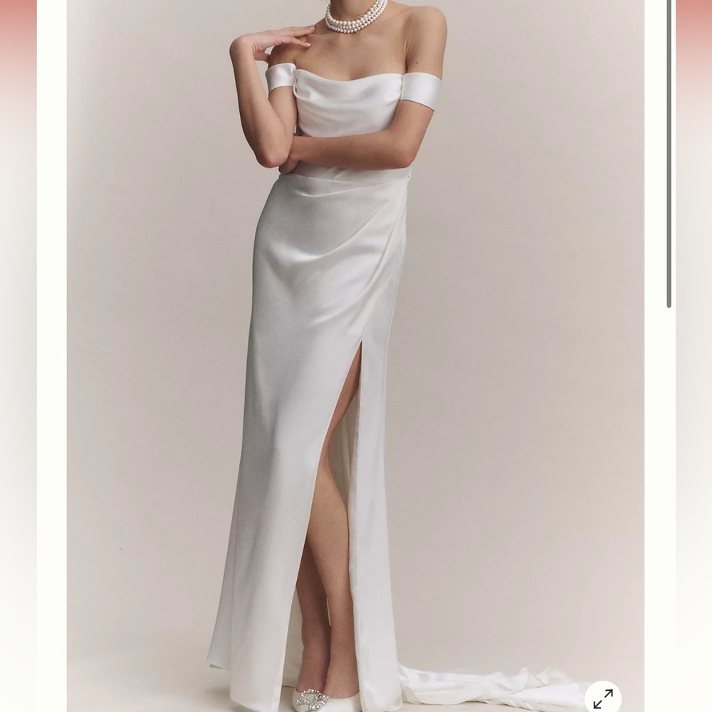 Jenny Yoo White Off-Shoulder Sleeveless Gown - Picture 5 of 5